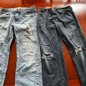 American Eagle Ripped Jeans (32/30)